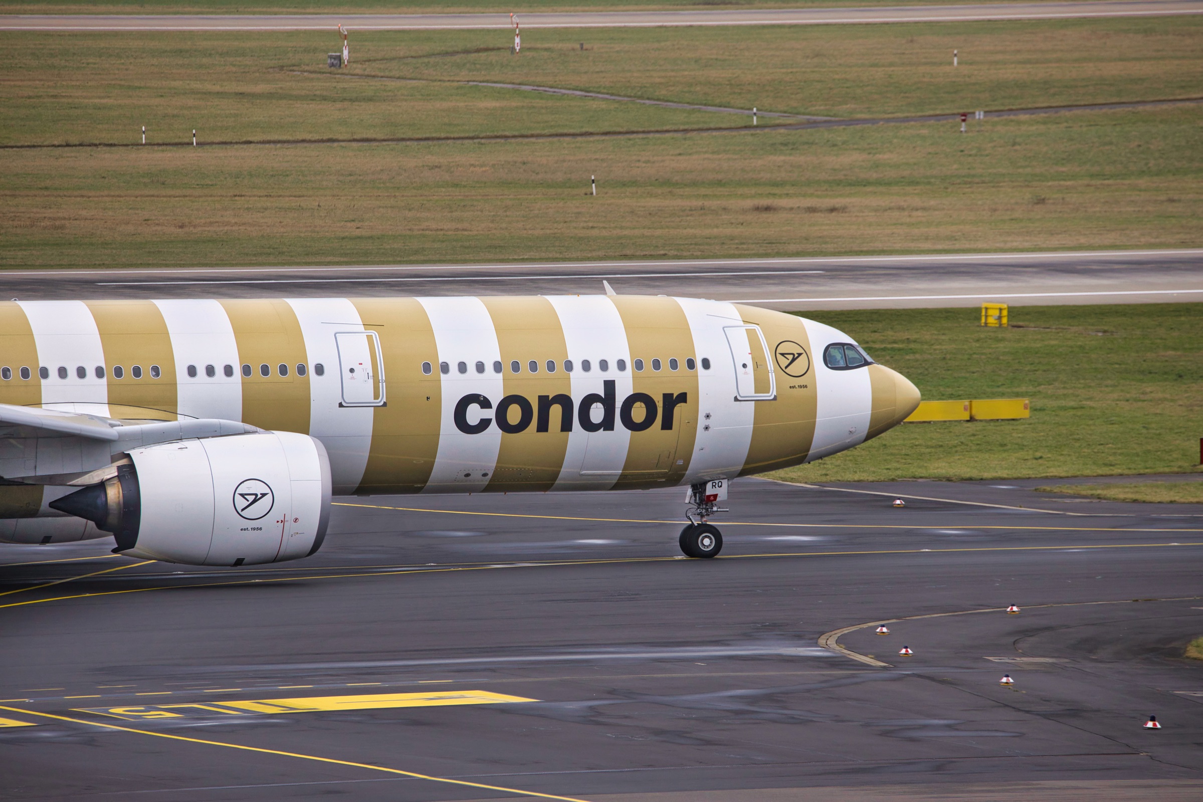 Condor D-ANRQ · EDDL-DUS · Auf dem Weg zum Start · Foto 3