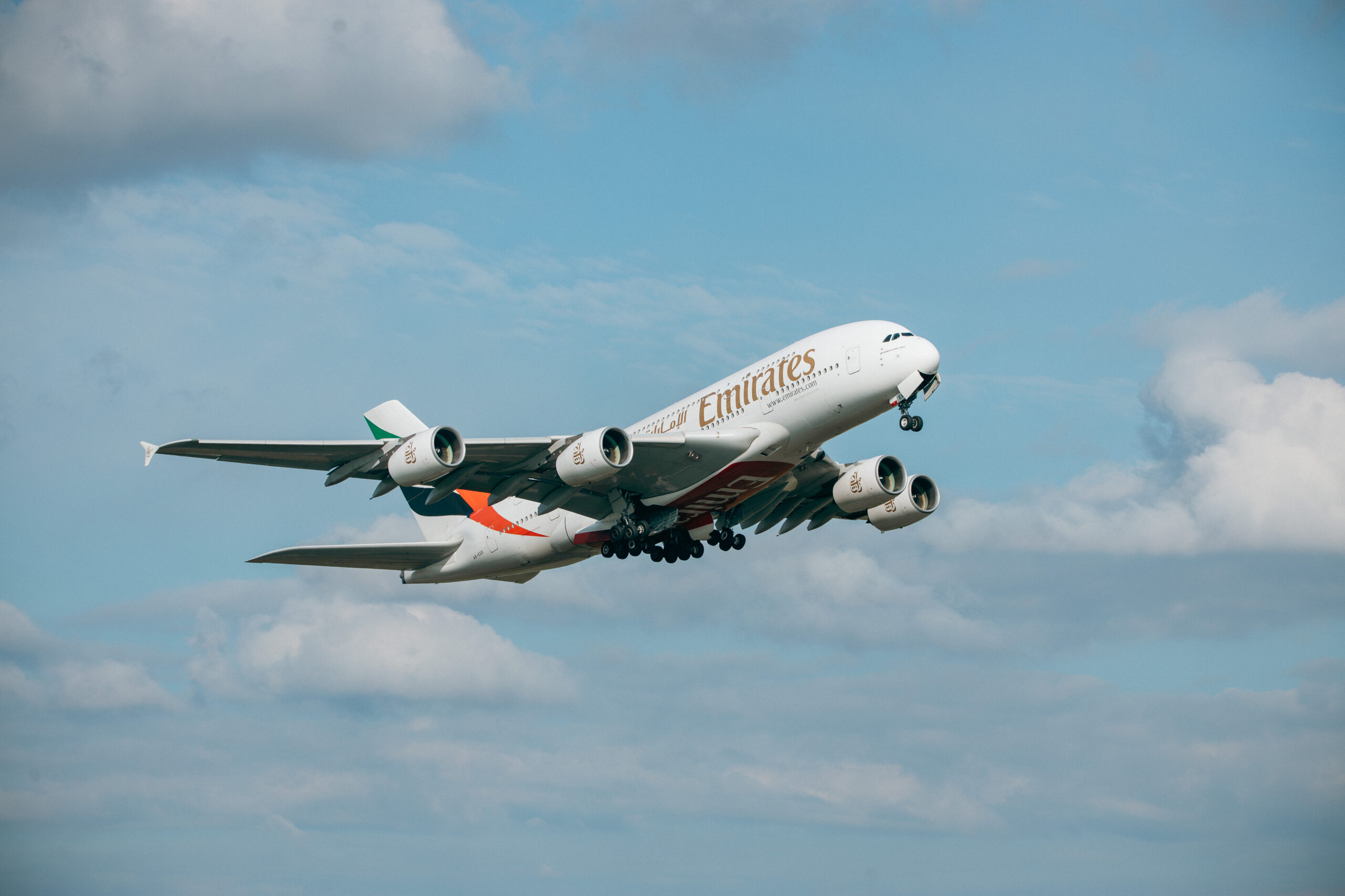 Emirates Airbus A380 A6-EER beim Start in Amsterdam Schiphol