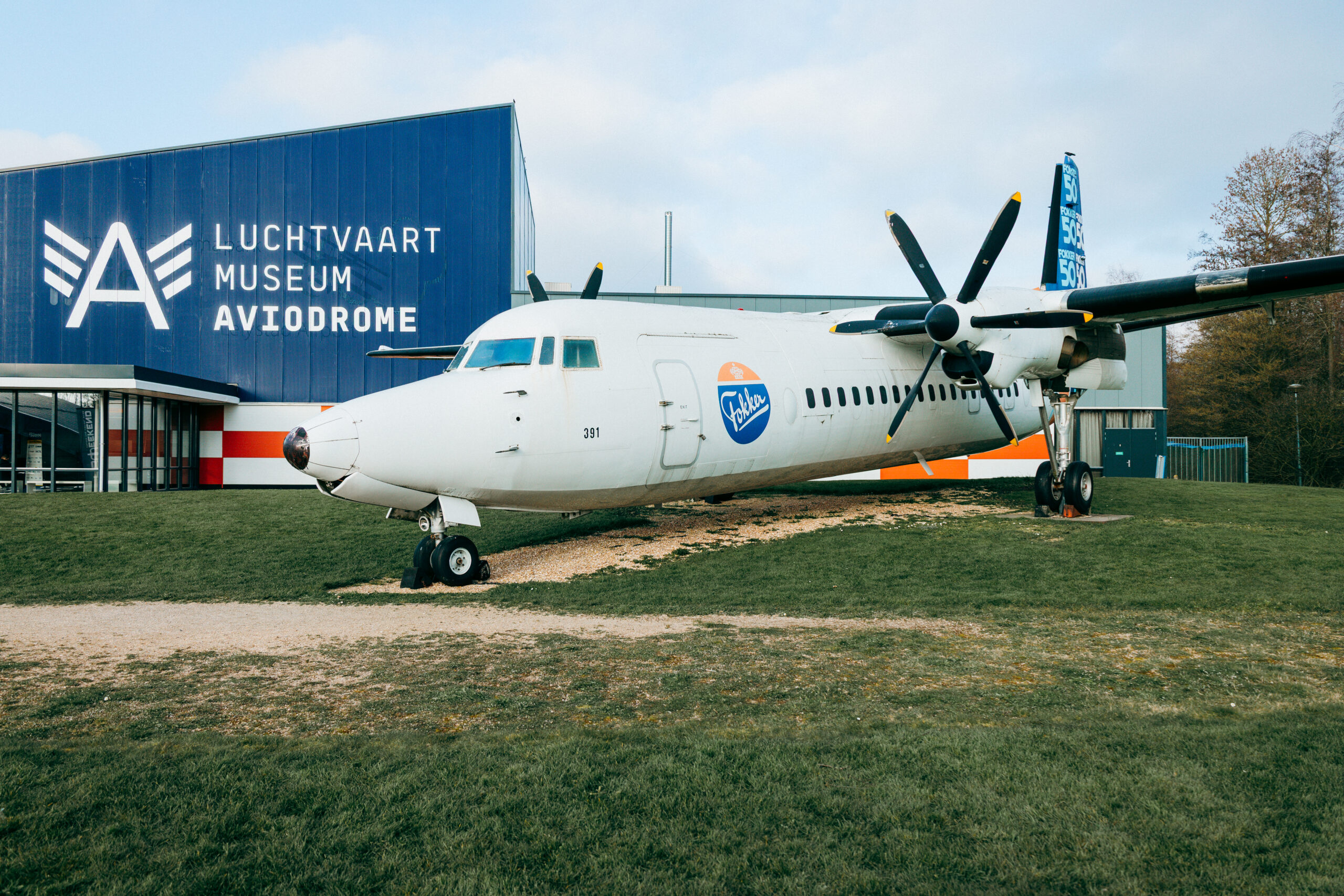 Historisches Propellerflugzeug im Aviodrome Lelystad